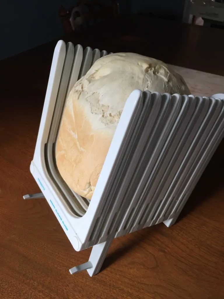bread in slicing guide