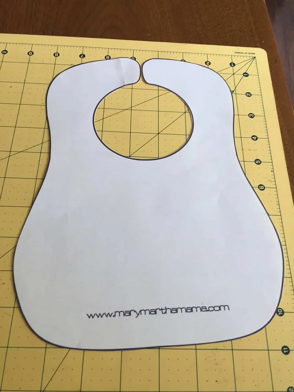 Baby Bib Pattern and Step by Step Tutorial – Mary Martha Mama