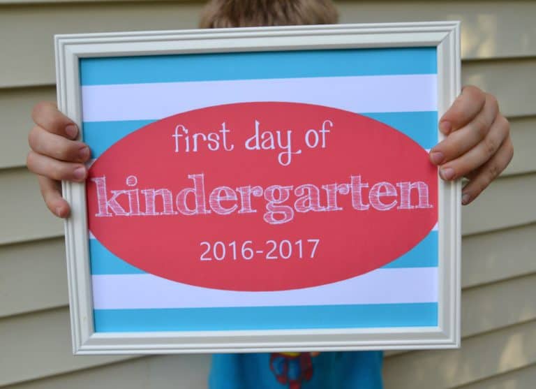 Free Printable First Day of School Signs [2016-2017]