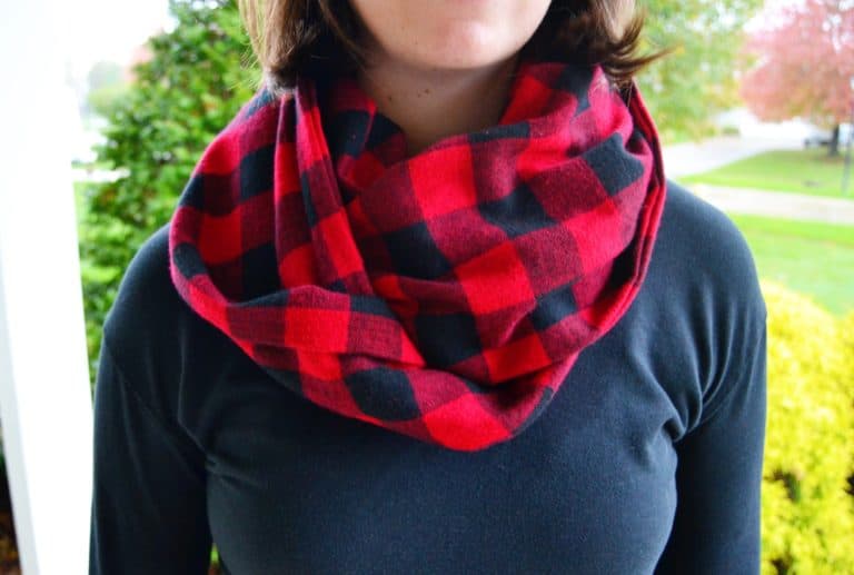 DIY No Sew Infinity Scarf