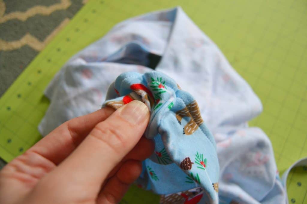 Easy DIY Pajama Pants [No Pattern Needed] – Mary Martha Mama