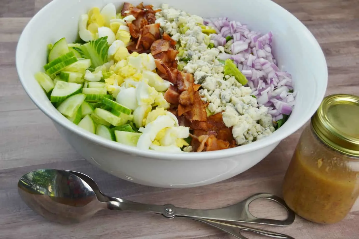 bacon and blue cheese salad
