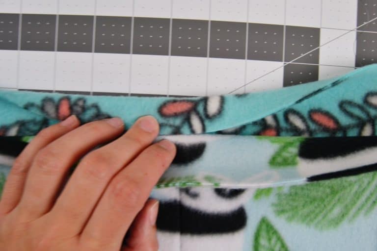 How to Make a Weighted Blanket in 8 Easy Steps Mary Martha Mama