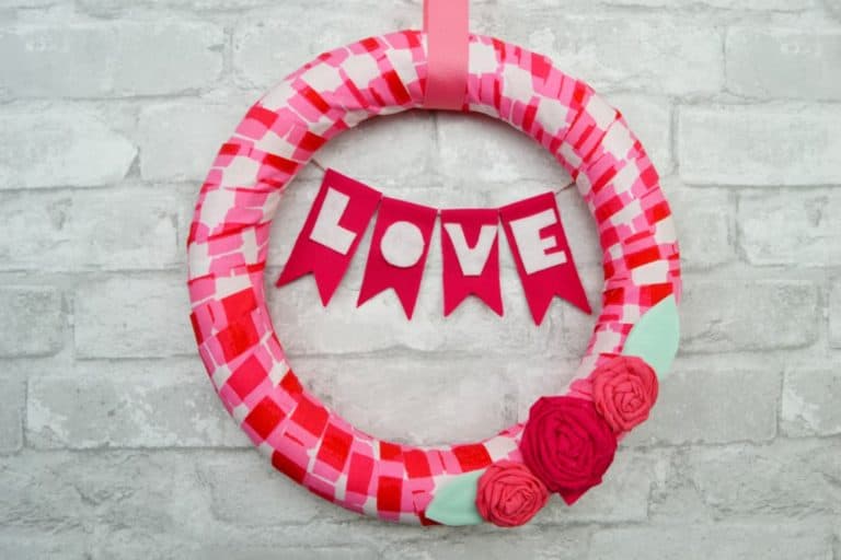 DIY Valentine's Day Wreath