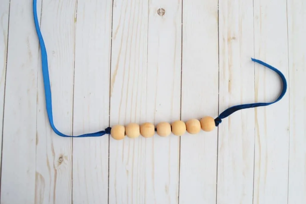 make your own necklace