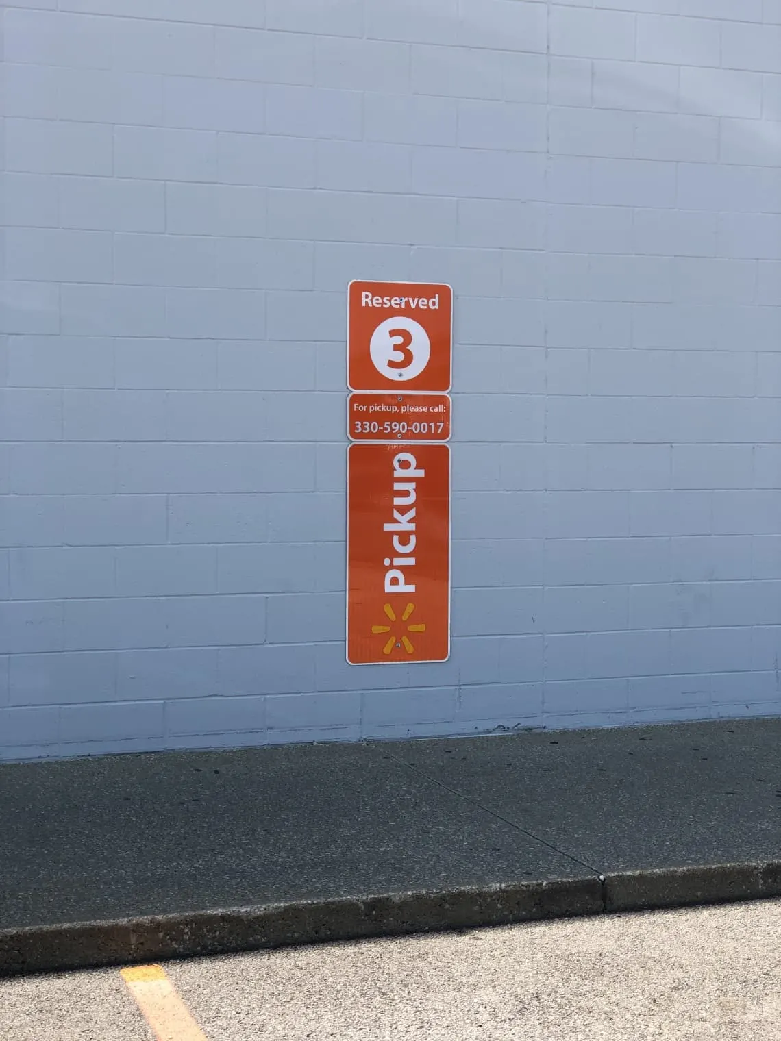 online grocery shopping pick up parking space