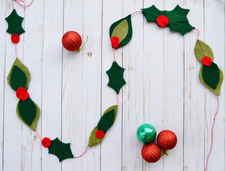 Deck the Halls with a Felt Christmas Garland