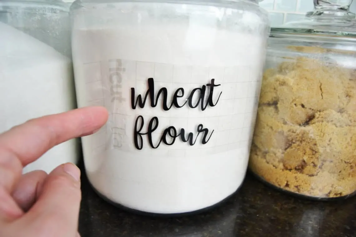 transfering vinyl to the wheat jar