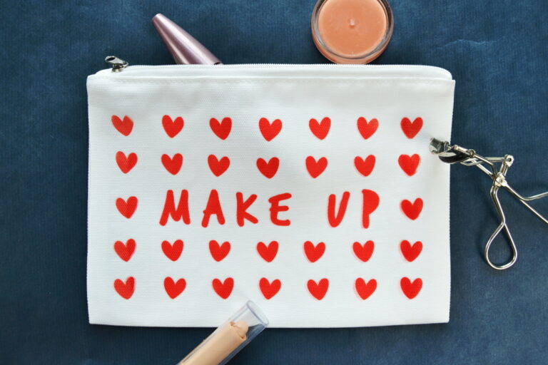 Makeup Pouch Tutorial