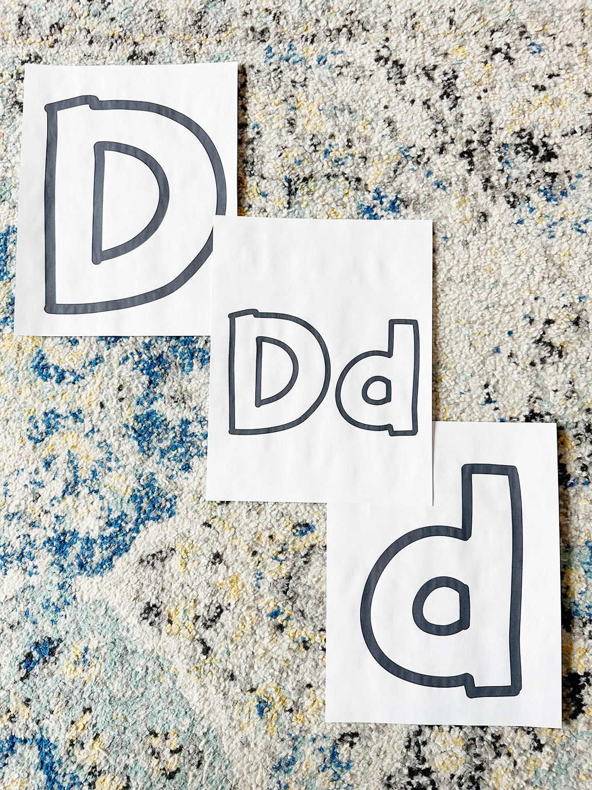 Letter D printable pages vertical outlines