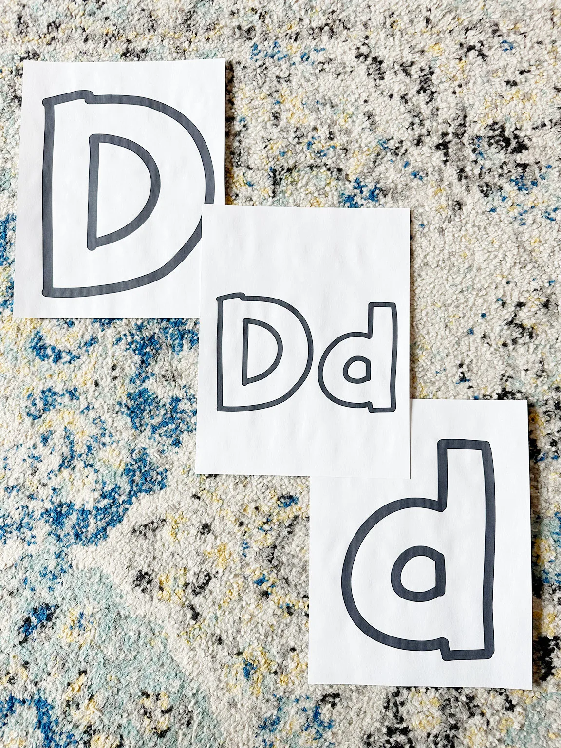 Letter D printable pages vertical outlines